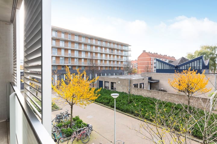 Wijnand Nuijenstraat 131 in Amsterdam foto
