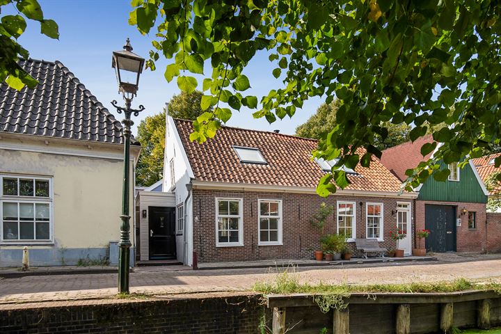 Wijngaardsgracht 4 in Edam