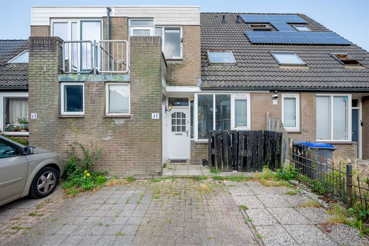 Wijnruitgaarde 37 in Nieuwegein