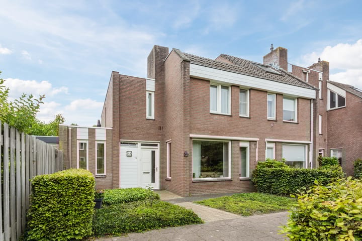 Wikkebeek 1 in Veldhoven
