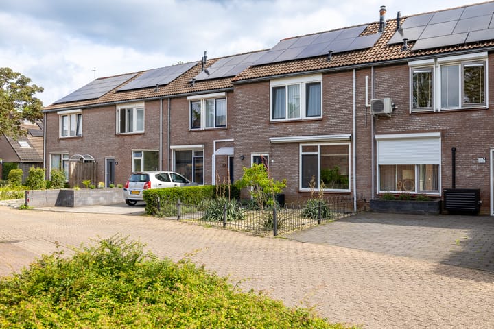 Wildenborch 8 in Doetinchem Foto