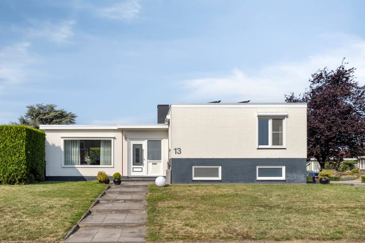 Photo of property Wilgenlaan 13, Maasbracht