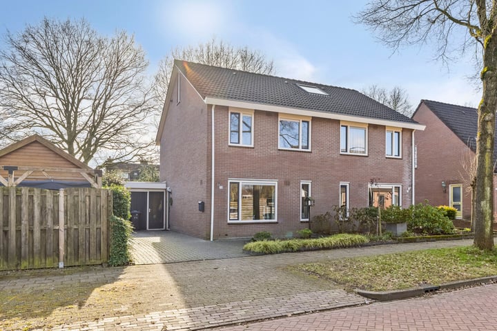Photo of property Wilgenroos 72, Gieten