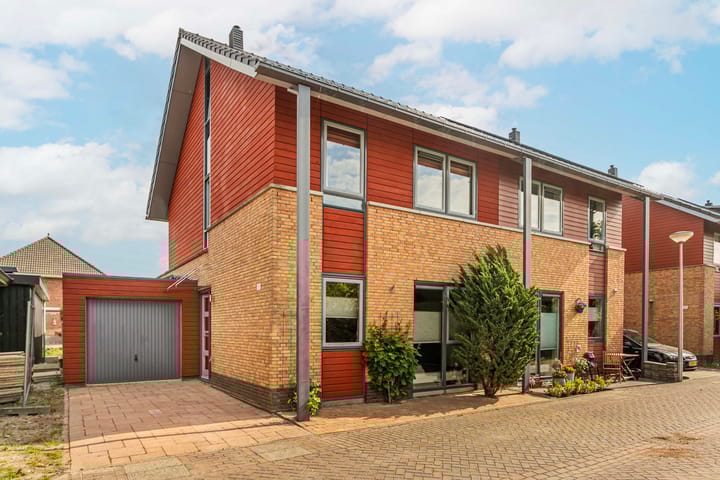 Photo of property Wilgenrooslaan 51, Vleuten