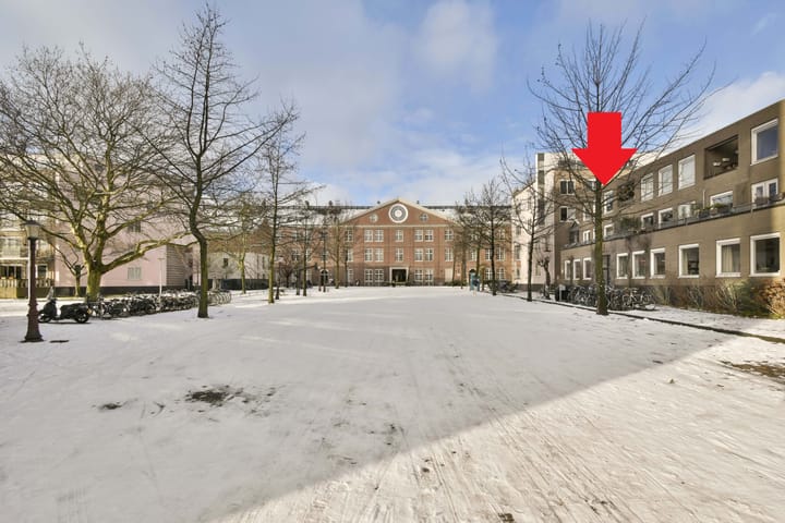 Wilhelmina Blombergplein 21 in Amsterdam