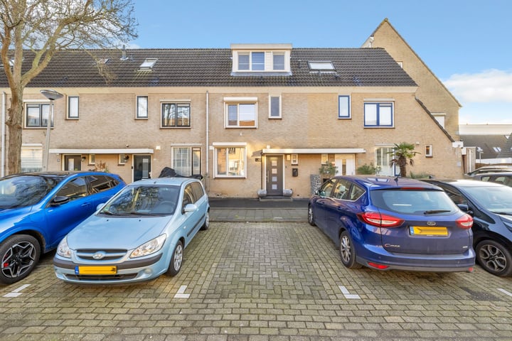Photo of property Wilhelmina Druckerstraat 43, Spijkenisse