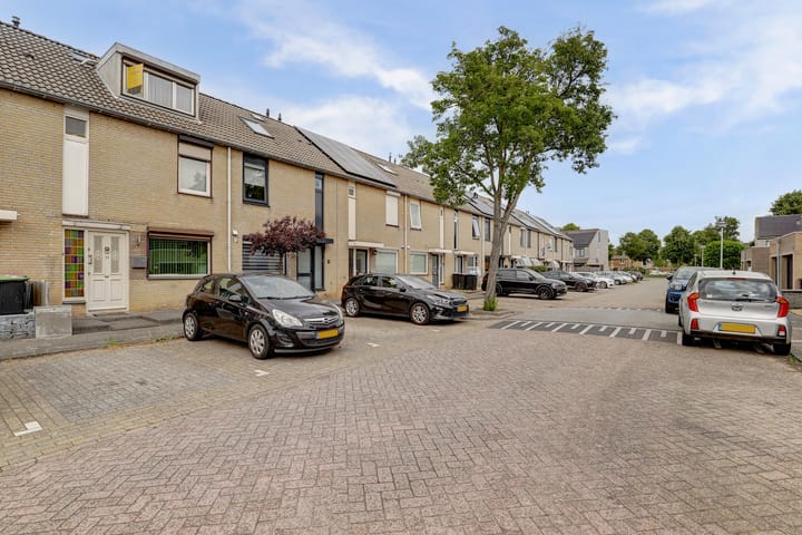 Wilhelmina Hofman-Pootstraat 22 in Spijkenisse