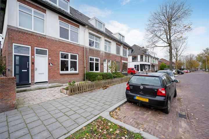 Wilhelminalaan 33 in Alphen aan den Rijn