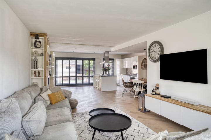 Photo of property Wilhelminalaan 68, Etten-Leur