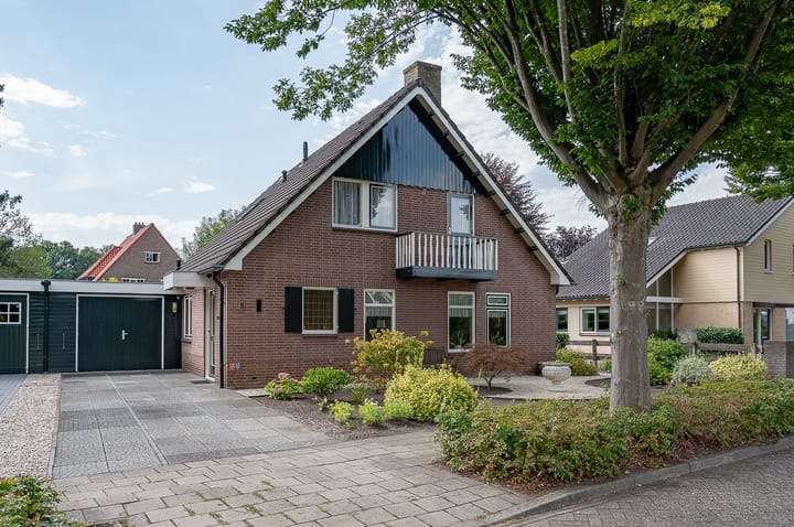 Wilhelminalaan 8 in Vorden