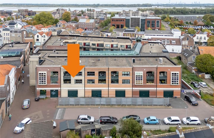 Photo of property Wilhelminaplein 35, Oud-Beijerland