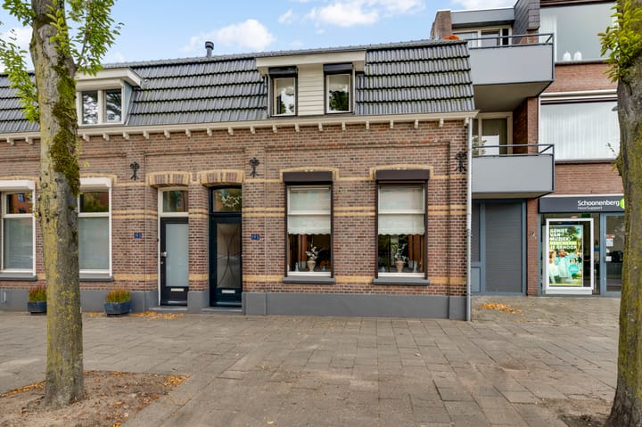 Wilhelminasingel 195 in Weert