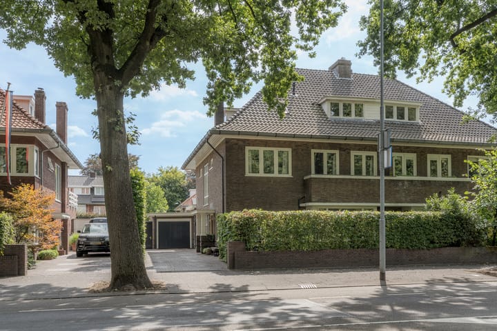 Wilhelminasingel 27 in Breda
