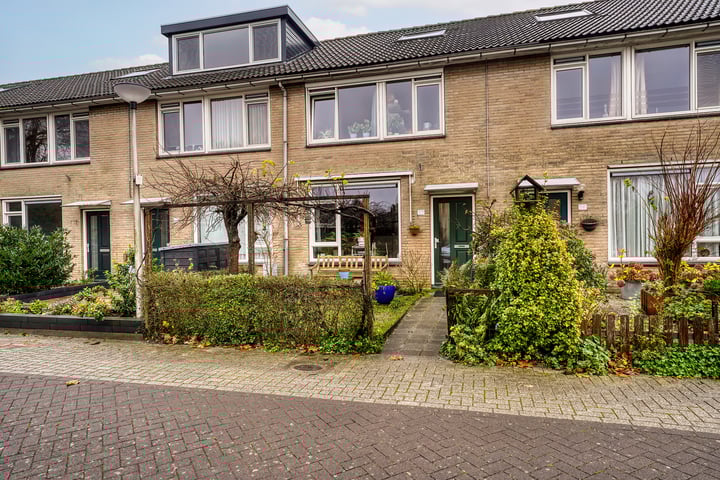 Photo of property Wilhelminastraat 27, Zoeterwoude