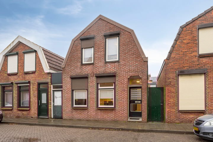 Wilhelminastraat 34 in Axel