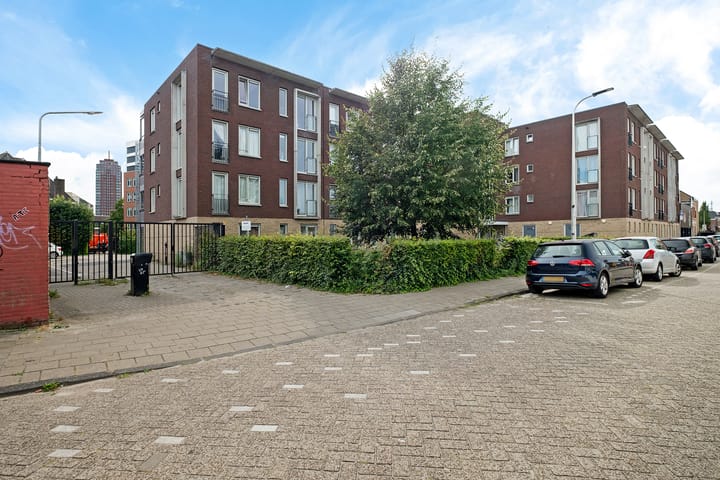 Wilhelminastraat 44-43 in Enschede photo