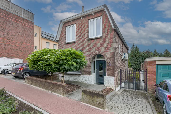 Wilhelminastraat 44 in Brunssum