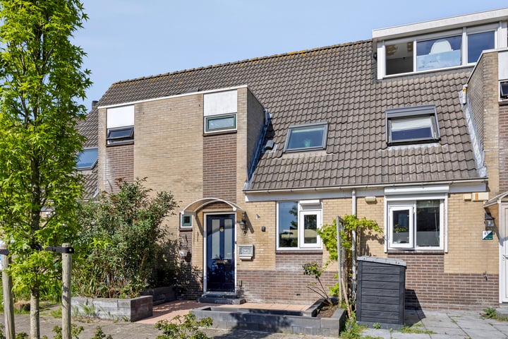 Wilhelminastraat 6 in Halfweg