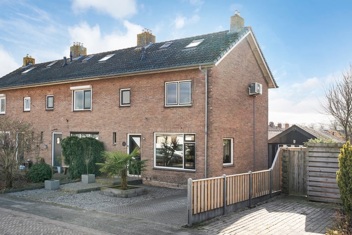 Photo of property Wilhelminastraat 6, De Krim