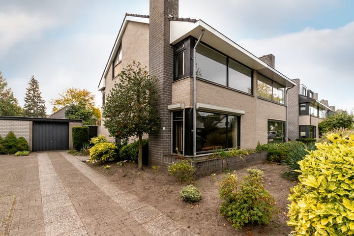 Willem-Alexanderlaan 7 in Vught foto
