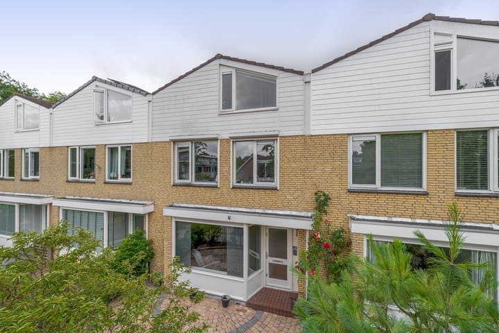 Photo of property Willem-Alexanderplantsoen 53, Barendrecht