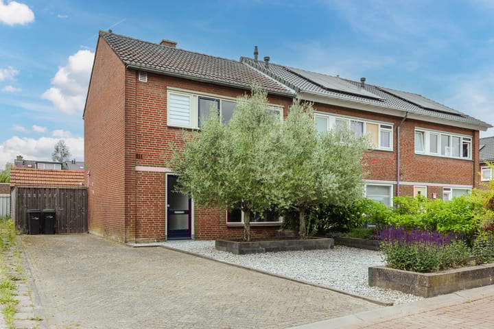 Willem Alexanderstraat 15 in Lith