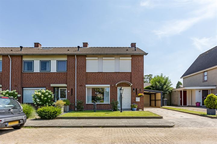 Willem-Alexanderstraat 19 in Rossum