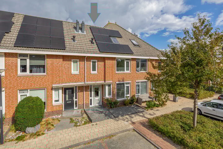 Photo of property Willem Bilderdijkstraat 29, Sommelsdijk