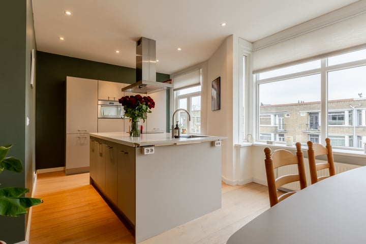 Willem Buytewechstraat 219A-03 in Rotterdam