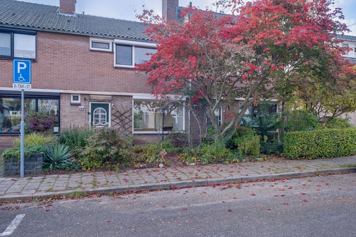Willem de Feschlaan 28 in Dieren