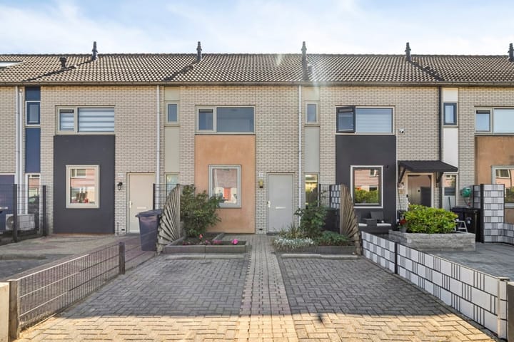 Willem de Vlaminghstraat 51 in Almere