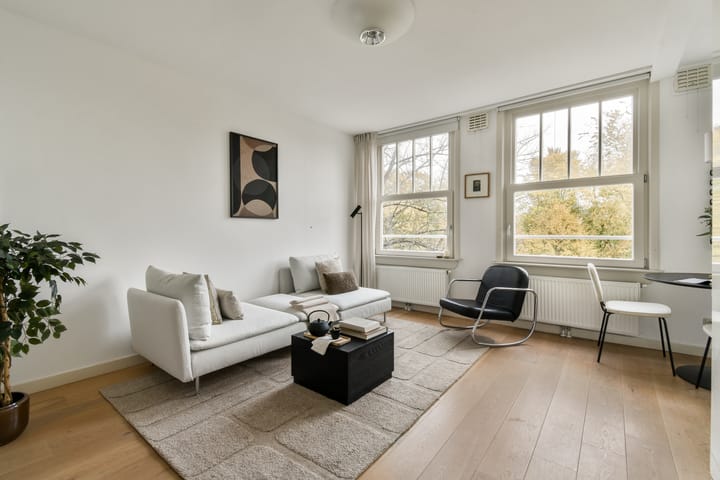 Willem de Zwijgerlaan 215-2 in Amsterdam