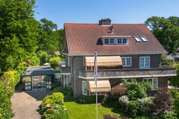 Willem de Zwijgerlaan 33 in Santpoort-Zuid