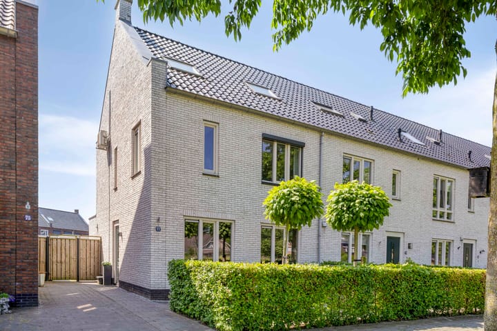 Photo of property Willem Hendrik Zwartallee 77, Kampen