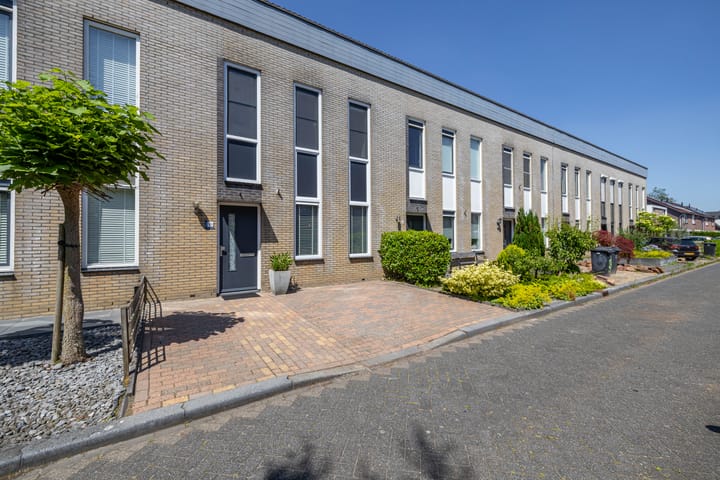 Photo of property Willem Valkstraat 10, Groningen