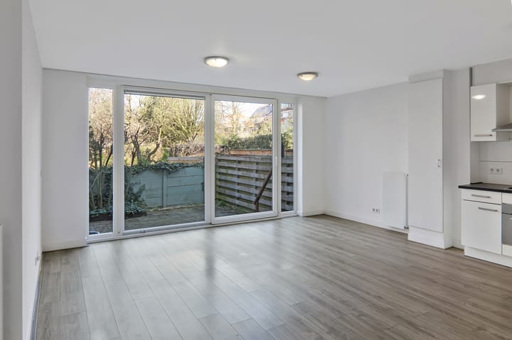 Willem van Hillegaersbergstraat 141A in Rotterdam foto