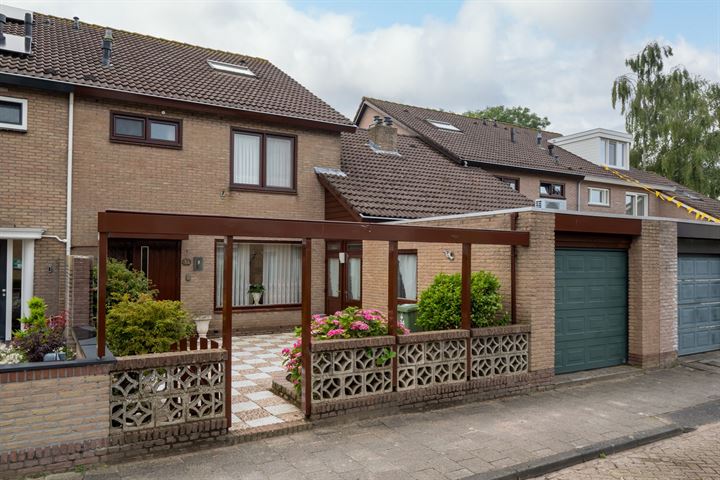 Willem van Nieuwenhovenstraat 34 in Volendam Foto