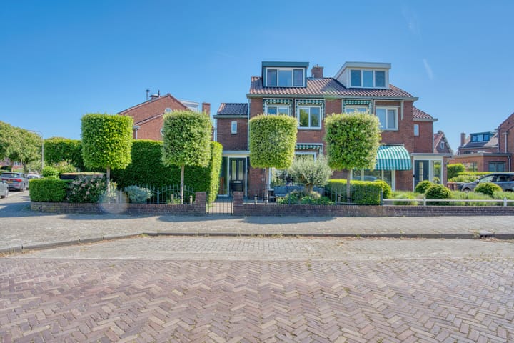 Willem van Oranjelaan 11 in Zwijndrecht