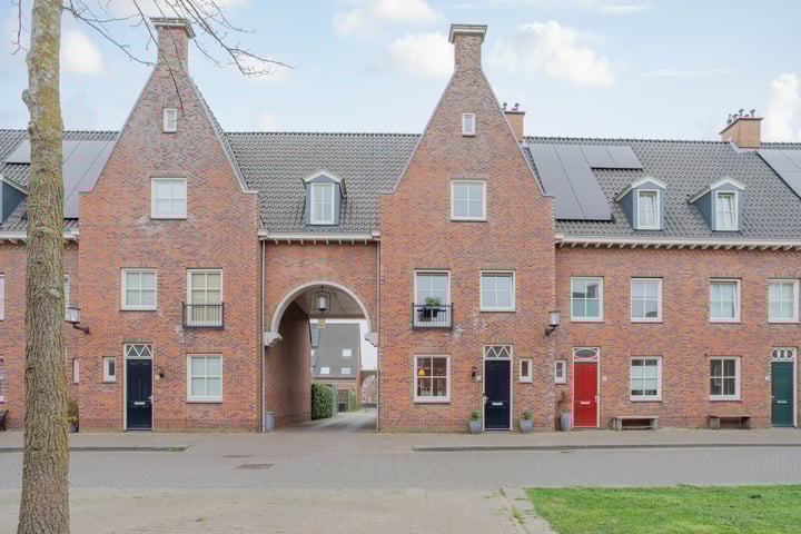 Photo of property Willem van Oranjestraat 17, Geertruidenberg