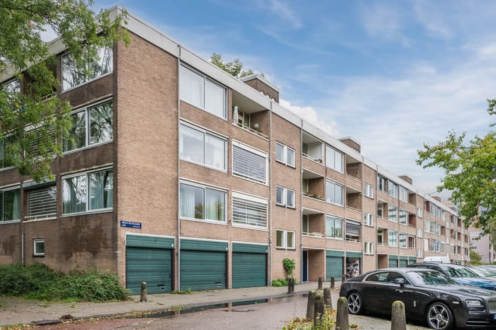 Willem van Weldammelaan 84 in Amsterdam foto