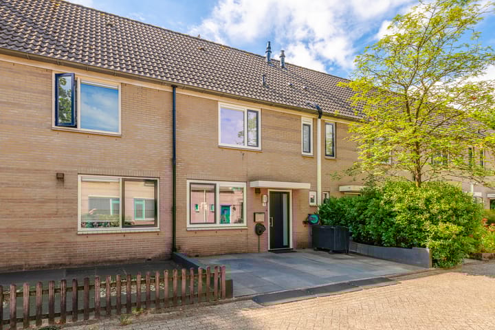 Willem Versteeghstraat 1 in Huis ter Heide