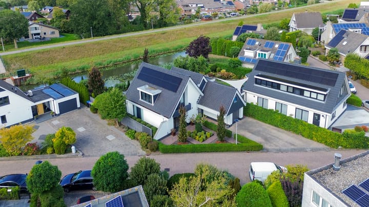 Foto van woning Willemijn Posthumusstraat 11, Spijkenisse