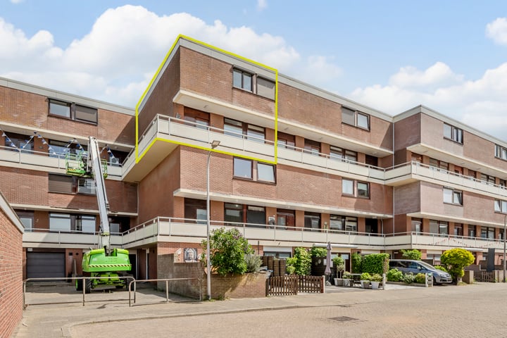 Willy Sluiterstraat 113 in Katwijk foto