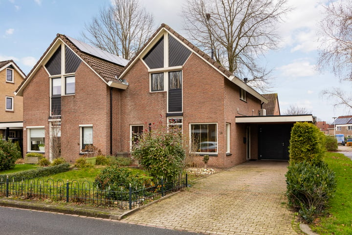 Wim Sonneveldstraat 14 in Hengelo