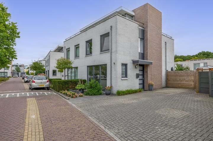 Wim Sonneveldstraat 65 in Waalwijk