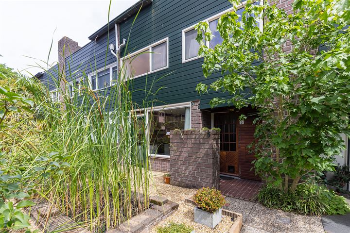 Wimpel 5 in Huizen