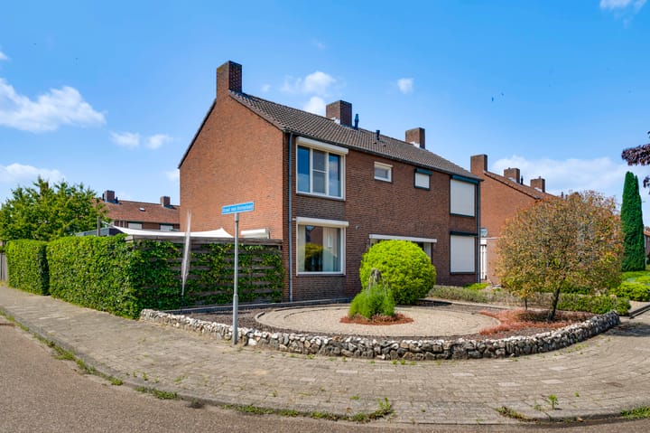 Wingerdstraat 28 in Heythuysen