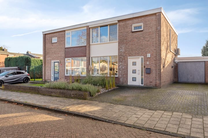 Photo of property Winkelmolenstraat 2, Budel