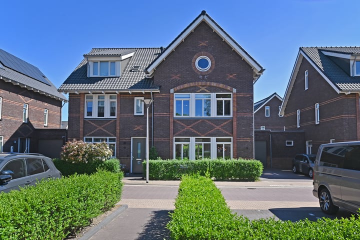 Photo of property Wintercyclaam 6, Nootdorp