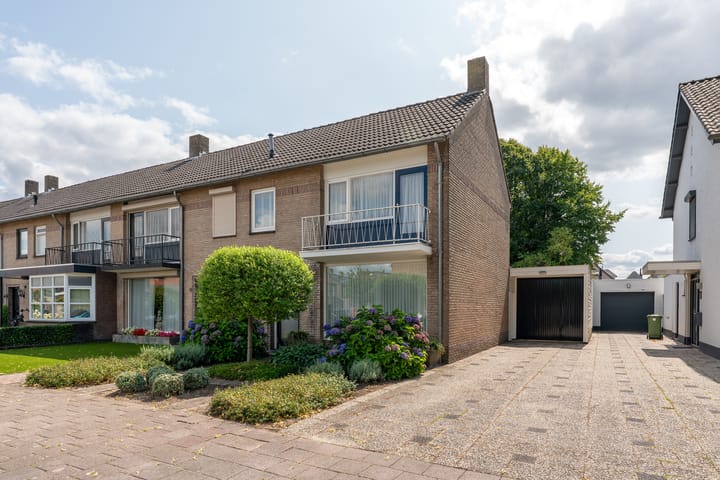 Photo of property Witherenstraat 8, Veldhoven